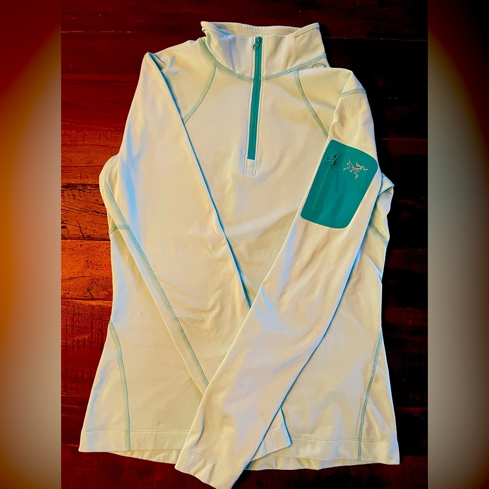 Arc’teryx base layer women’s top. Size Large. Aqua blue.